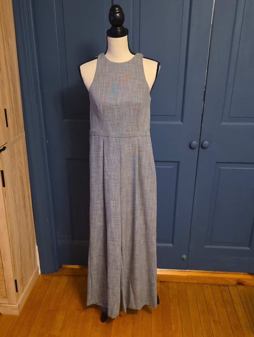 NWT ASOS Gray Sleeveless Open Back Wide-Leg Jumpsuit W Pockets Sz 4